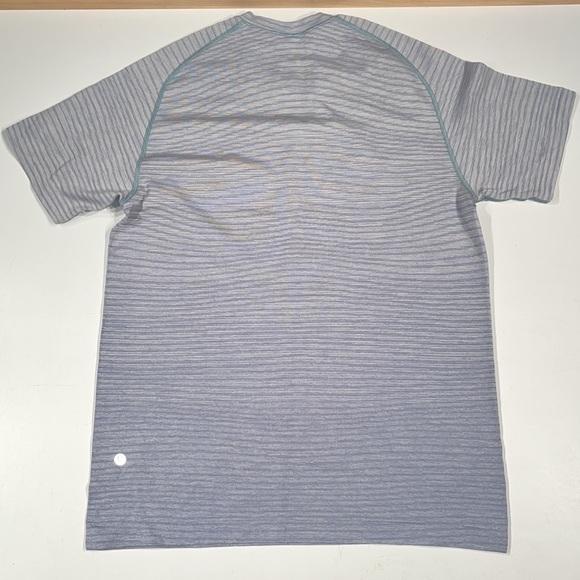 Lululemon Metal Vent Tech Short Sleeve 2.0 Sz M - Picture 4 of 6